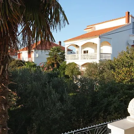 Apartamento With Parking Space Bibinje, Zadar - 681 Bibinje